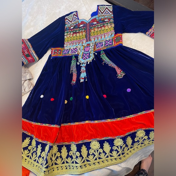 Brand new Afghan clothes - Picture 3 of 5